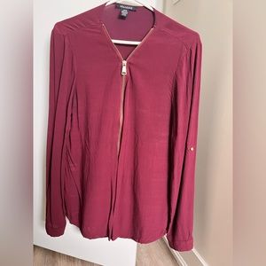 Women’s blouse size M